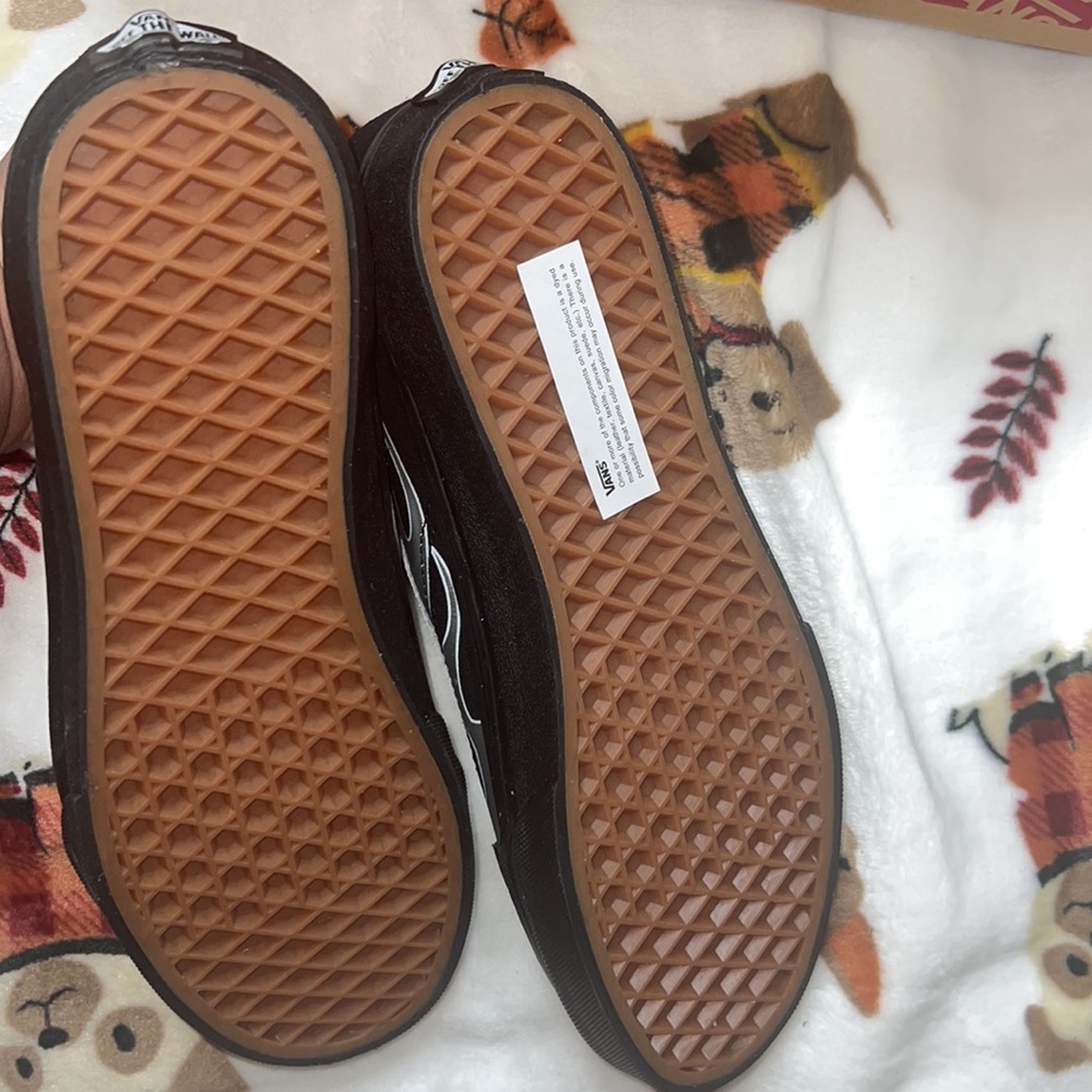 Brand new Vans - Picture 3 of 8